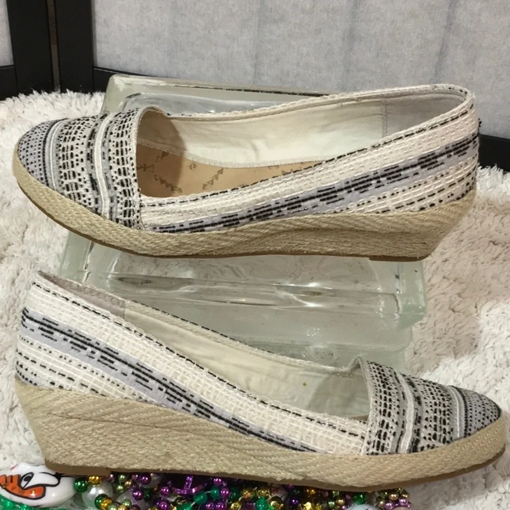Lucky Brand linen wedge espadrilles